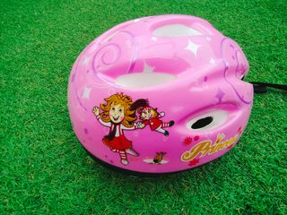 Patines Oxelo y cascos Btwin