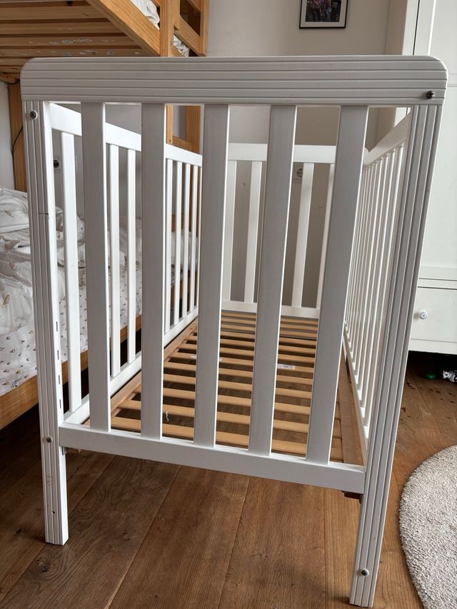 CUNA MICUNA NORDIKA 120x60x96 con colchón, sabanas