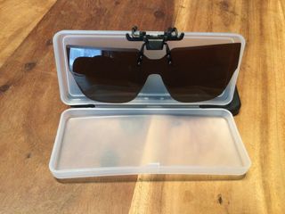 Lenti da sole con clip
