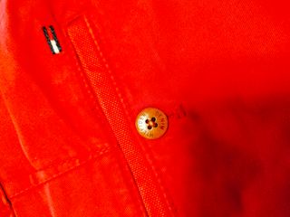 Bermuda Tommy Hilfiger roja, talla 30.