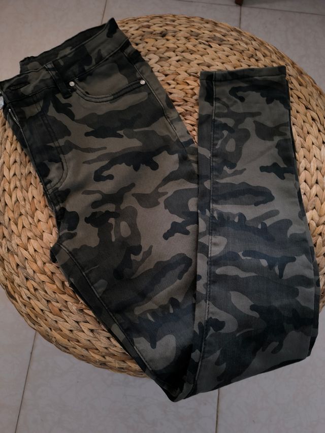 Pantalones camuflaje