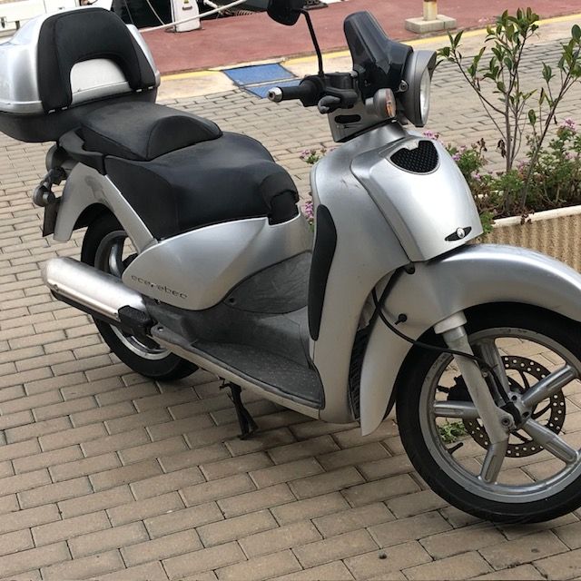 Aprilia Scarabeo 200