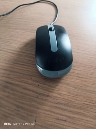 Ratón óptico Microsoft con cable USB