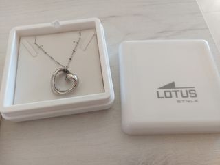Collar lotus