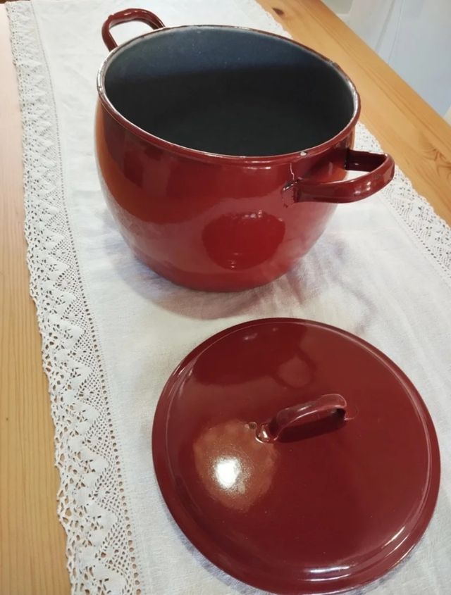 PUCHERO PORCELANA ESMALTADA ANTIGUO