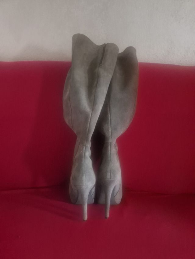 Stivali alti camoscio grigio
