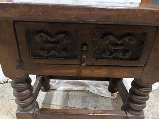 Mesita noche madera antigua