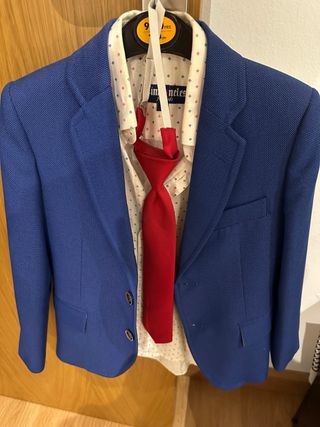 Traje niño