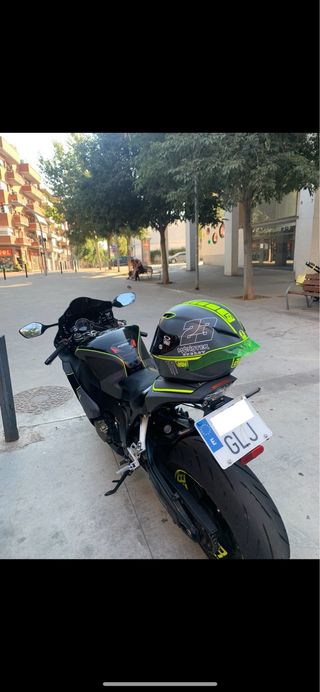 Honda CBR 1000RR - Moto deportiva