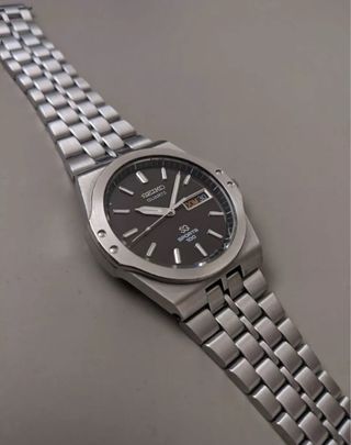 Orologio Seiko SQ 100 Quartz Sports 8229 con Scatola Originale