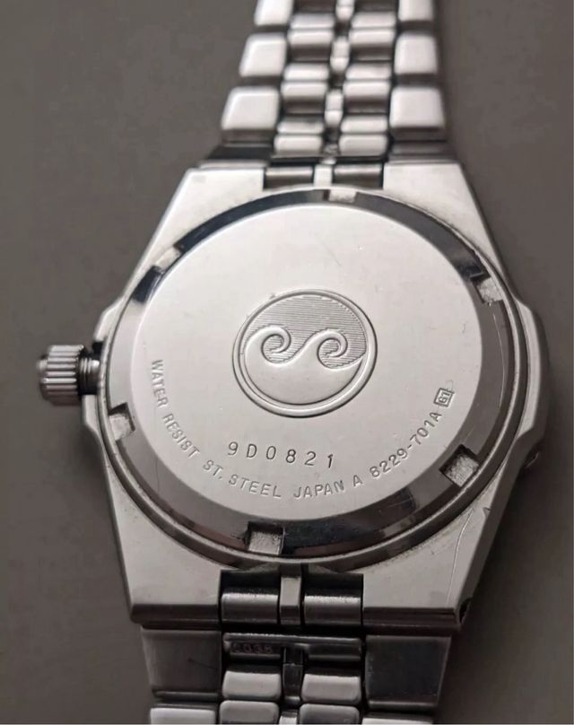 Orologio Seiko SQ 100 Quartz Sports 8229 con Scatola Originale