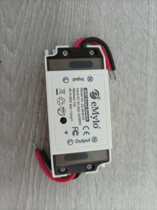 eMylo Interruptor WiFi  Switch inteligente 2.4G