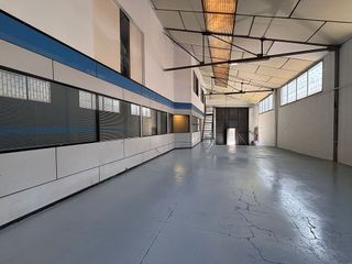 Nave industrial en venta en Can Tiana en Ripollet