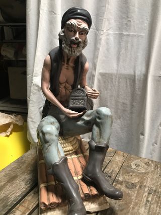 Escultura pirata porcelana