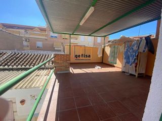 Casa adosada en venta en Valdepeñas