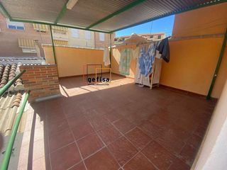 Casa adosada en venta en Valdepeñas