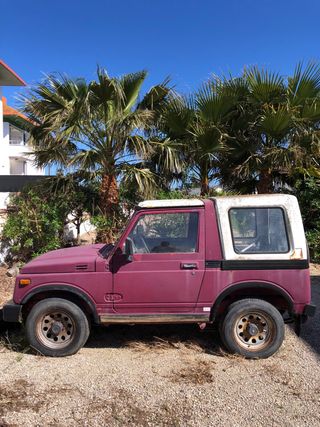 2 Suzukis Samurai 1984