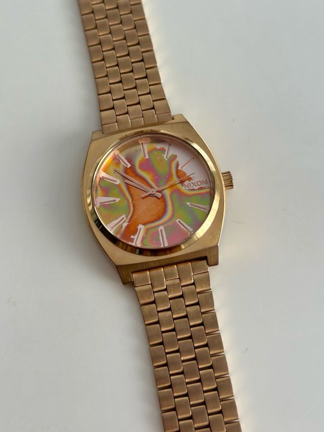 reloj de pulsera Nixon “rose gold”
