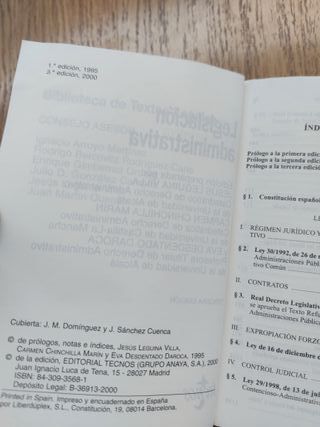 Legislación administrativa, 2000.