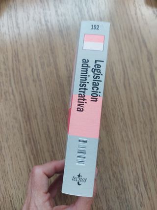 Legislación administrativa, 2000.