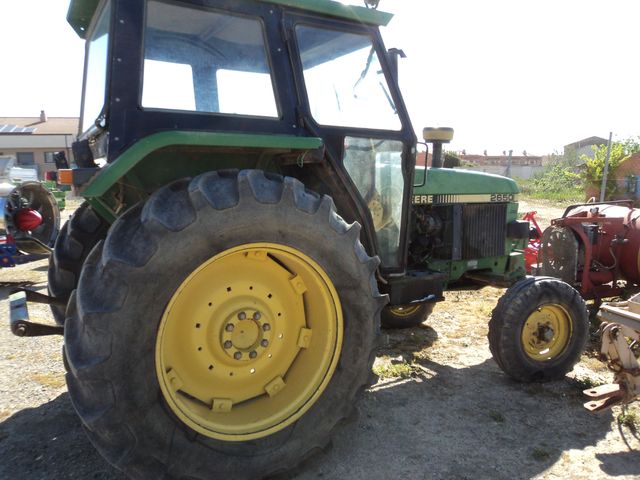 TRACTOR JOHN DEERE 2650S