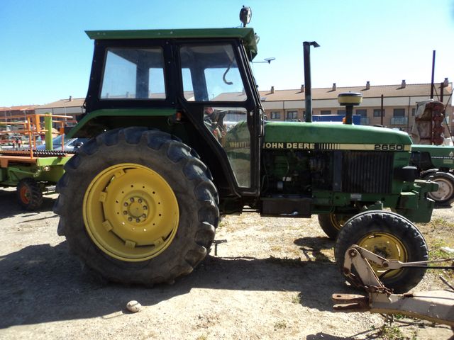TRACTOR JOHN DEERE 2650S