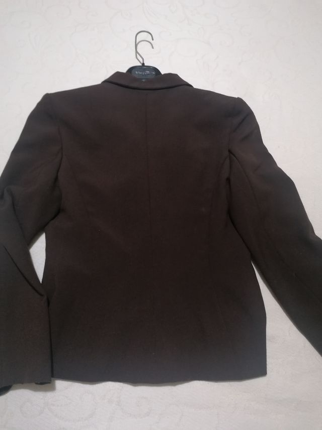 Chaqueta marrón mujer