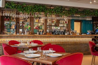 Local comercial en alquiler en Playamar en Torremolinos