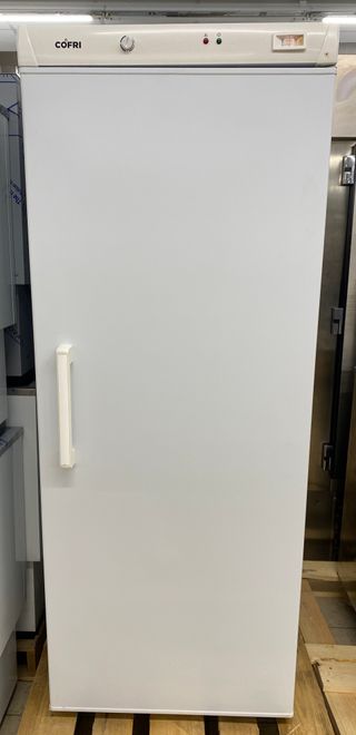 CONGELADOR VERTICAL - CVP520 COFRI