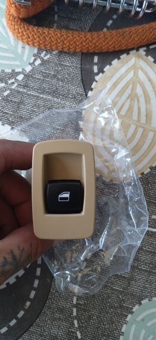 Botón elevalunas BMW Serie 5 Beige