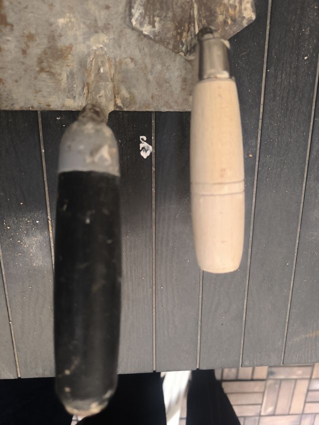 2 Paletas albañil usadas