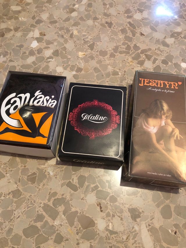 14 cajas MEDIAS PANTY Y CALCETIN