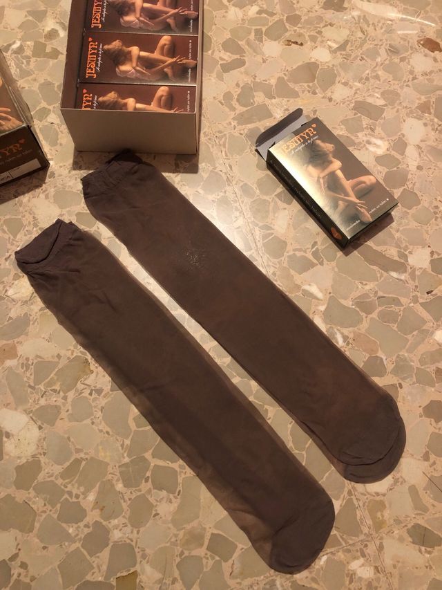 14 cajas MEDIAS PANTY Y CALCETIN