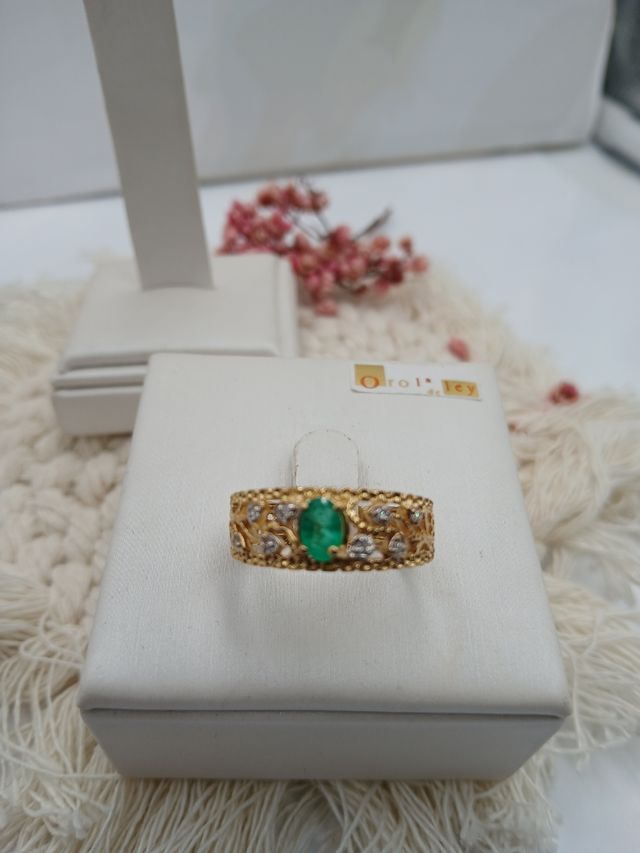 Conjunto de Pendientes y anillo Oro 18k