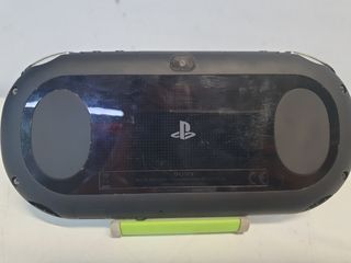 PS Vita (PCH-2004) negra