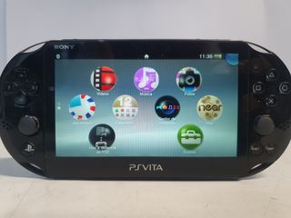 PS Vita (PCH-2004) negra