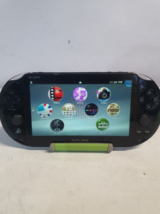 PS Vita (PCH-2004) negra