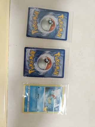 3 cartas Pokémon: Pikachu, Turtwig, Squirtle