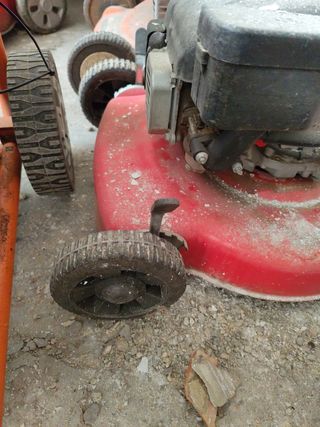 Cortacésped gasolina antiguo