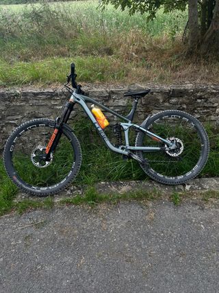 Bicicleta enduro