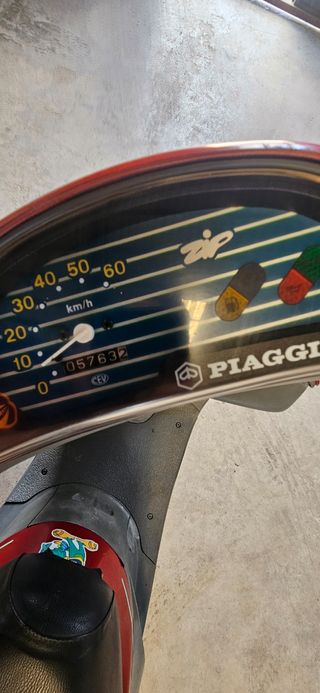 Piaggio Zip 50cc roja
