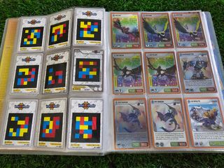 Álbum Invizimals Nueva Alianza 2014 con 129 cartas