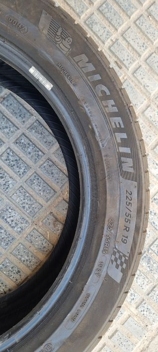 1 neumático Michelin 225/55R19