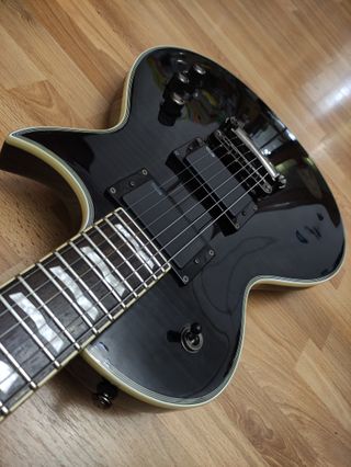 Guitarra Eléctrica LTD EC 401 FM NUEVA
