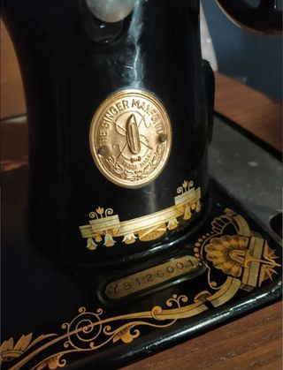 Maquina de coser Singer 1920 con mueble