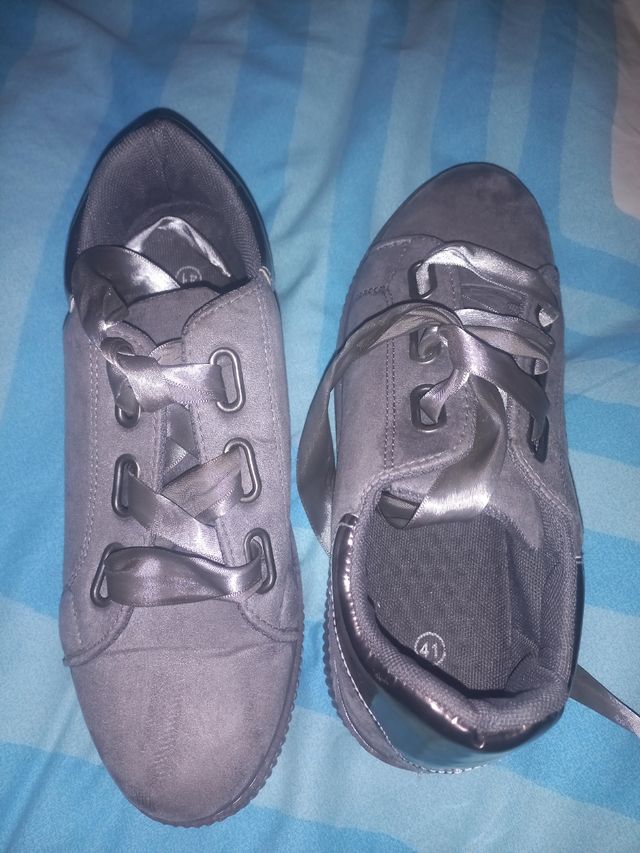 Zapatillas grises talla 41