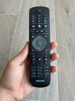 TV Philips 32" LED HD Ready. precio negociable