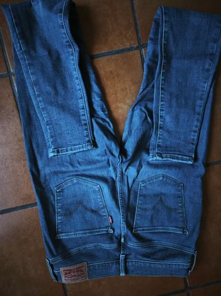 Vaqueros Levi's Strauss elásticos