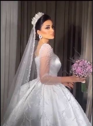 Vestido novia tipo princesa blanco