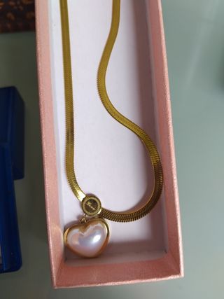 Pendientes y cadena 